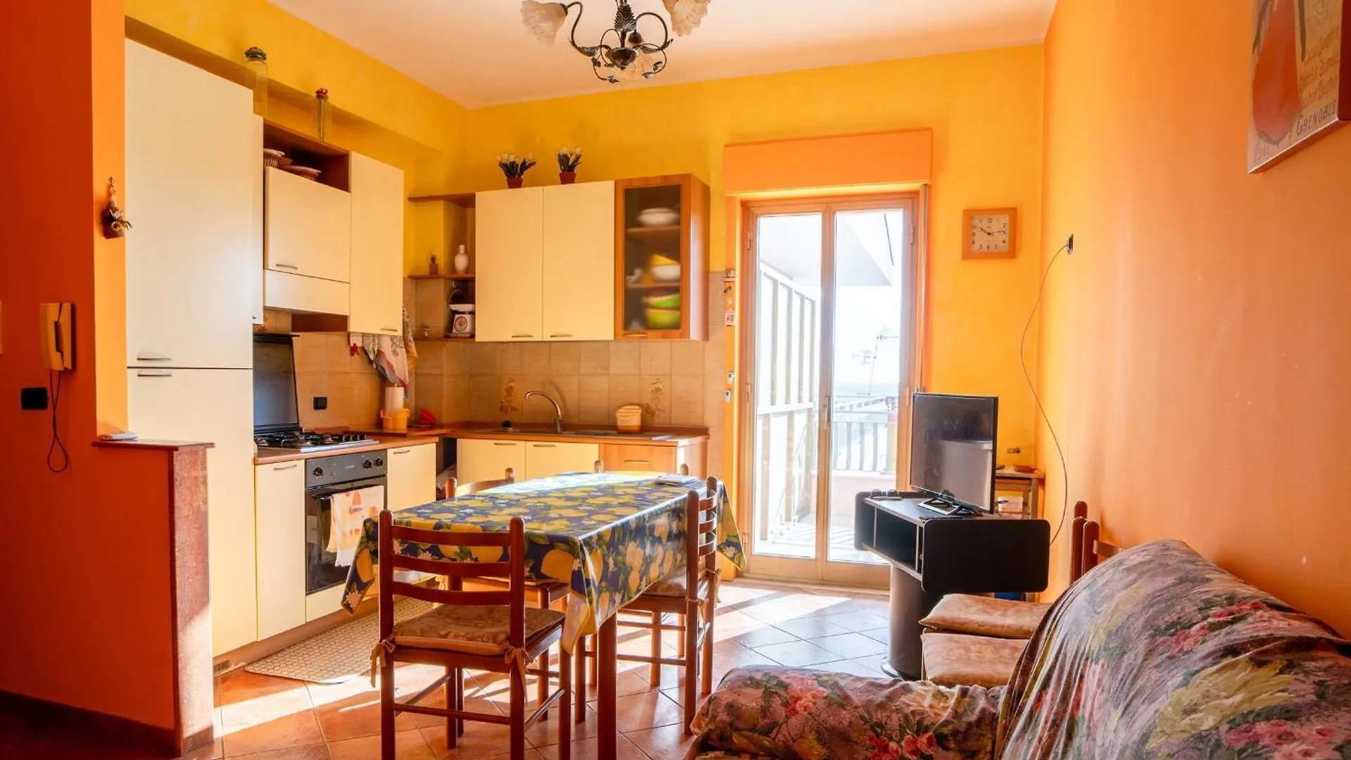Goodmorning Home Santa Teresa Di Riva Apartmán
